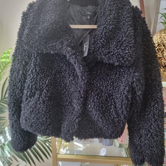 BNWT Black Faux Fur Teddy Coat in Women's Size Large - Picture 3 of 10